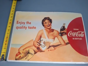 Vintage Stijl Coca-Cola Metalen Reclamebord - Pin-up Strand Scène