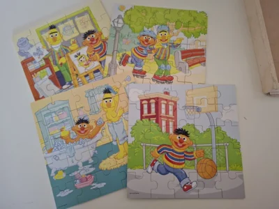 Sesamstraat Houten Puzzelbox - 4 Puzzels in 1 (Bert & Ernie)