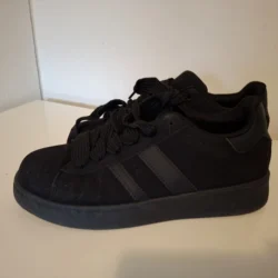 Zwarte Suède-look Sneakers (Maat 40)