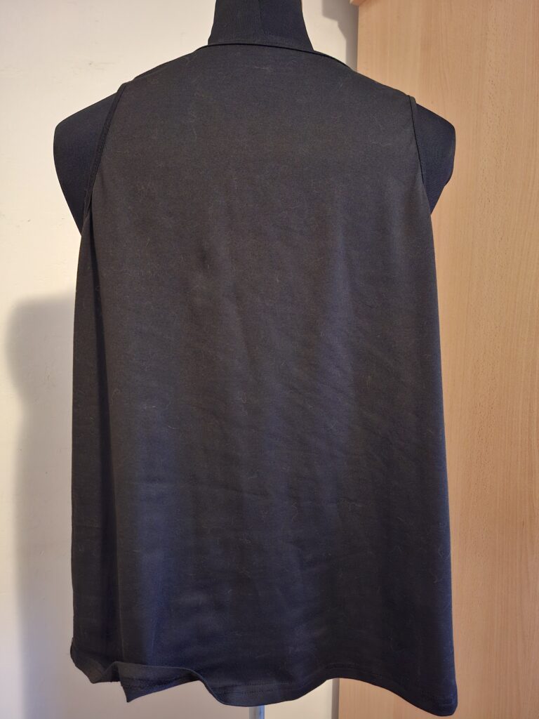 20251123_142731 Zwarte Tanktop / Singlet "California" - SHEIN Curve (Maat 2XL)