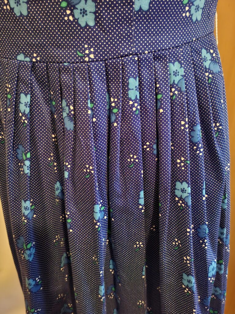 Voodoo Vixen Retro Halterjurk Bloemen & Polkadot (Maat M)