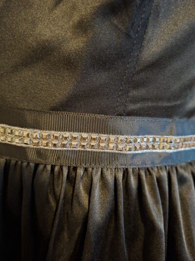 Nieuwe NAF NAF Zwarte Cocktailjurk met Tule & Strass (Maat 40)