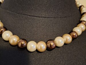 Klassieke Parelketting - Champagne & Bronskleurig