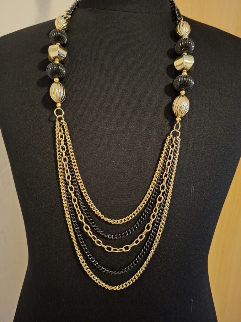 Gelaagde Statement Ketting Goud & Zwart met Grote Kralen