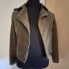 Trendy Olijfgroen Bikerjack / Suède-look Jasje - Primark - Maat 36