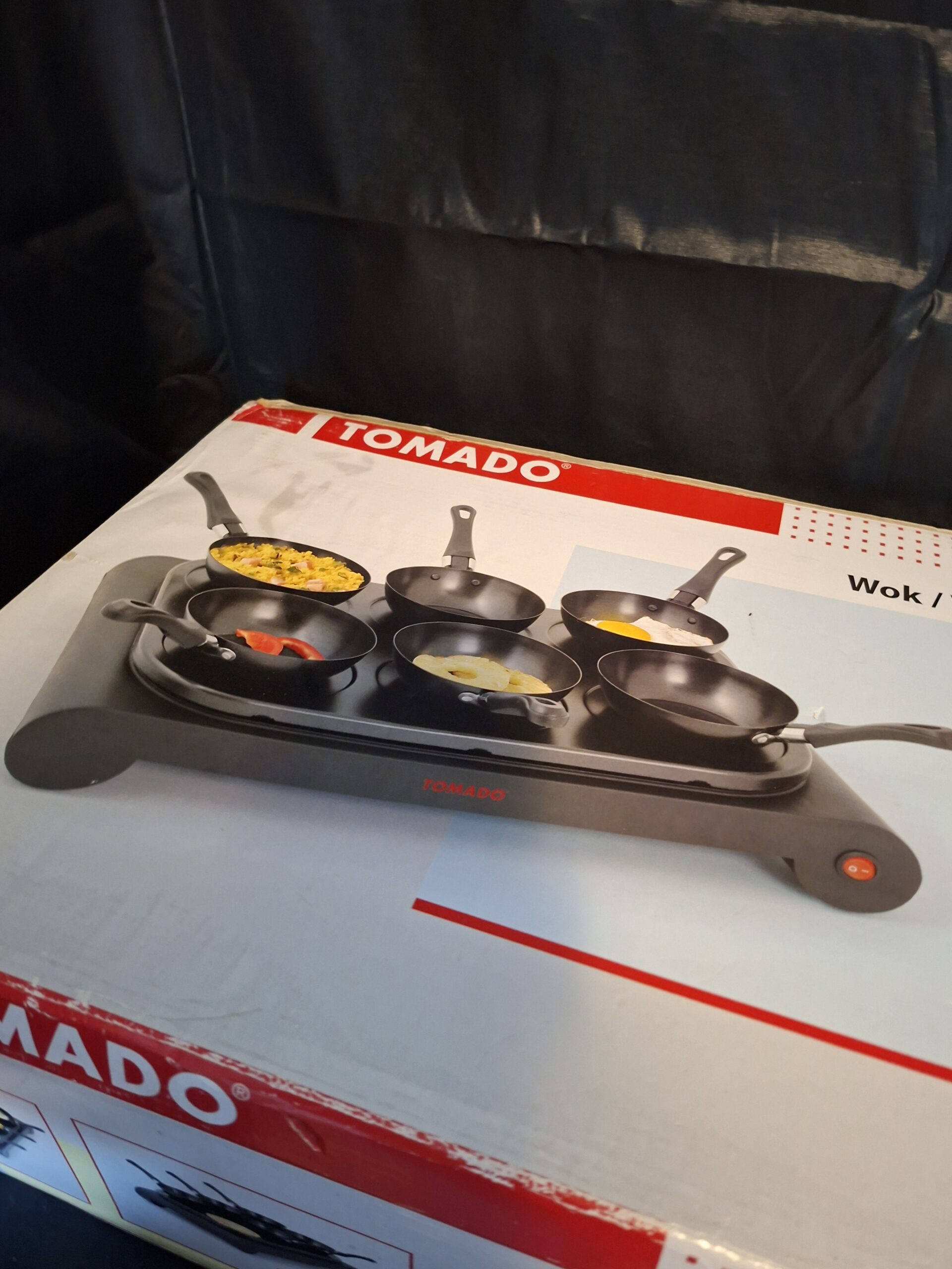 Tomado Wok / Wadjan Set - Elektrische Wokset voor 6 Personen - 1000W - INCL. PANNENKOEKENPLAAT - Afbeelding 4