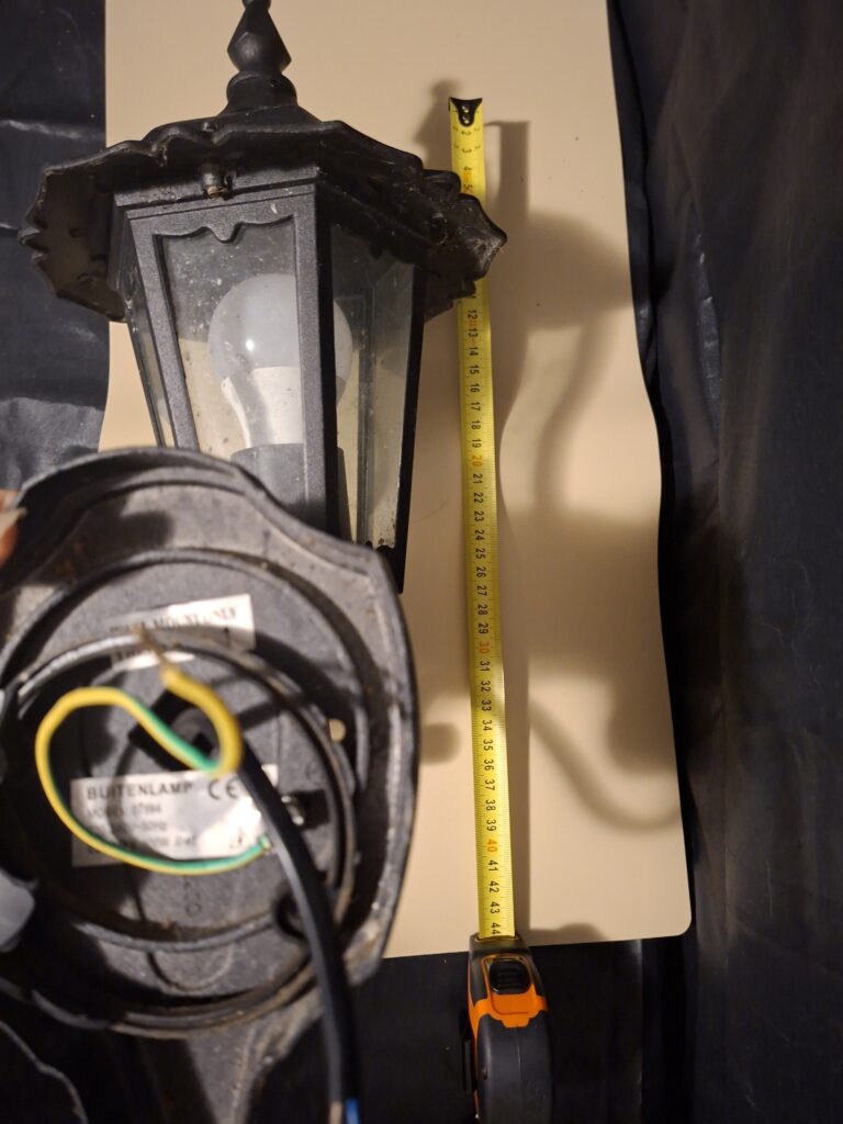 Klassieke Zwarte Buitenlamp - IP44 - Spinnenvrij Te Maken!