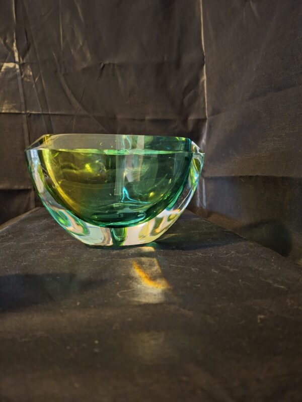 Orrefors kristalglazen schaal in groen en geel