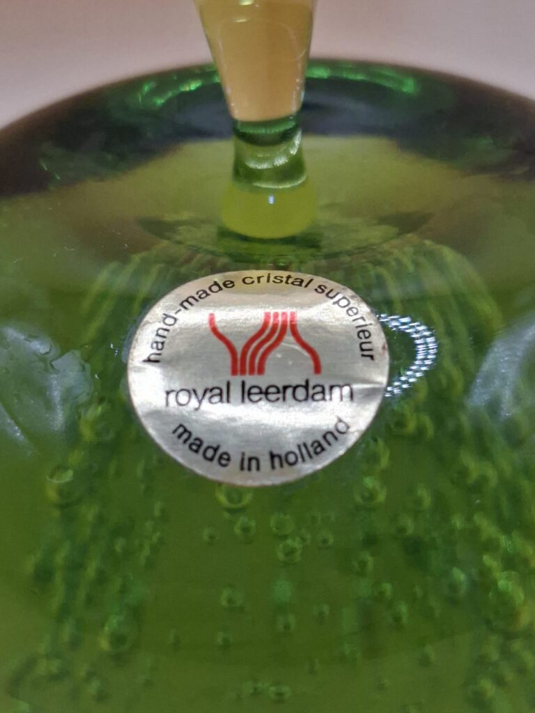 WhatsApp Image 2025-11-22 at 13.23.45 (2) Royal Leerdam Glazen Appel - Handgemaakt Kristal (Groen)