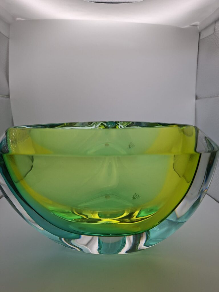 Orrefors kristalglazen schaal in groen en geel