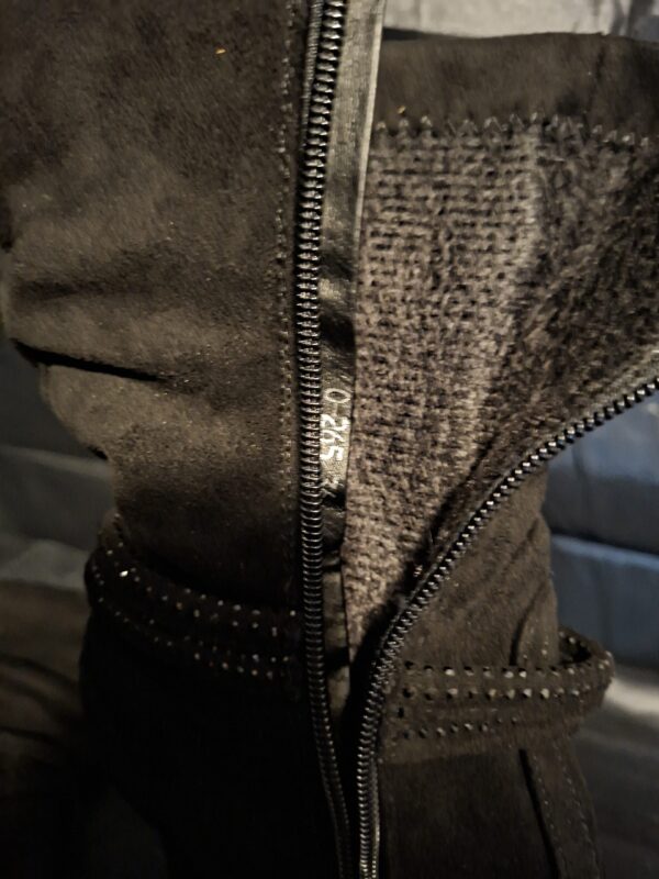 Super Me Zwarte Suède-look Enkellaarsjes met Dunne Hak (Maat 36)