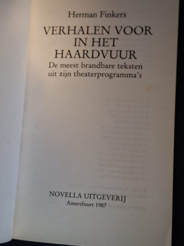 Herman Finkers Verhalen voor in het Haardvuur Novella 1987 Cabaret