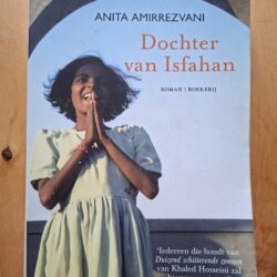 Anita Amirrezvani Dochter van Isfahan Boekerij Iran Roman