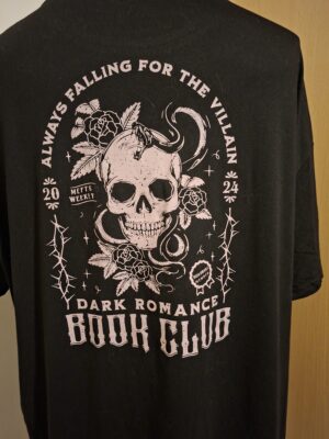 20251209_195852 Zwart T-Shirt Dark Romance Book Club Always Falling For Villain Maat 2XL