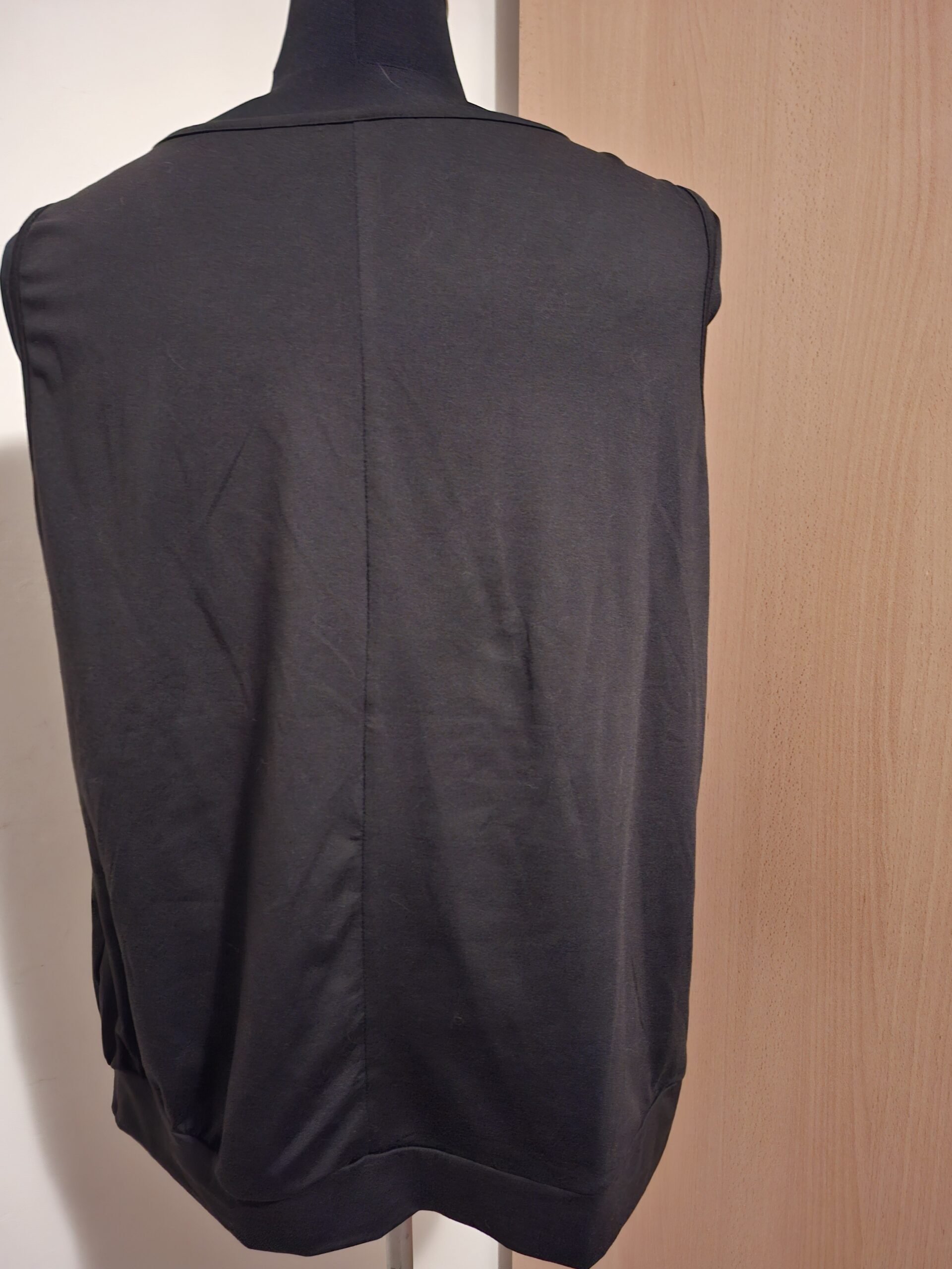 Zwarte Mouwloze Top V-Hals Shein Curve Basis Maat 2XL - Afbeelding 4
