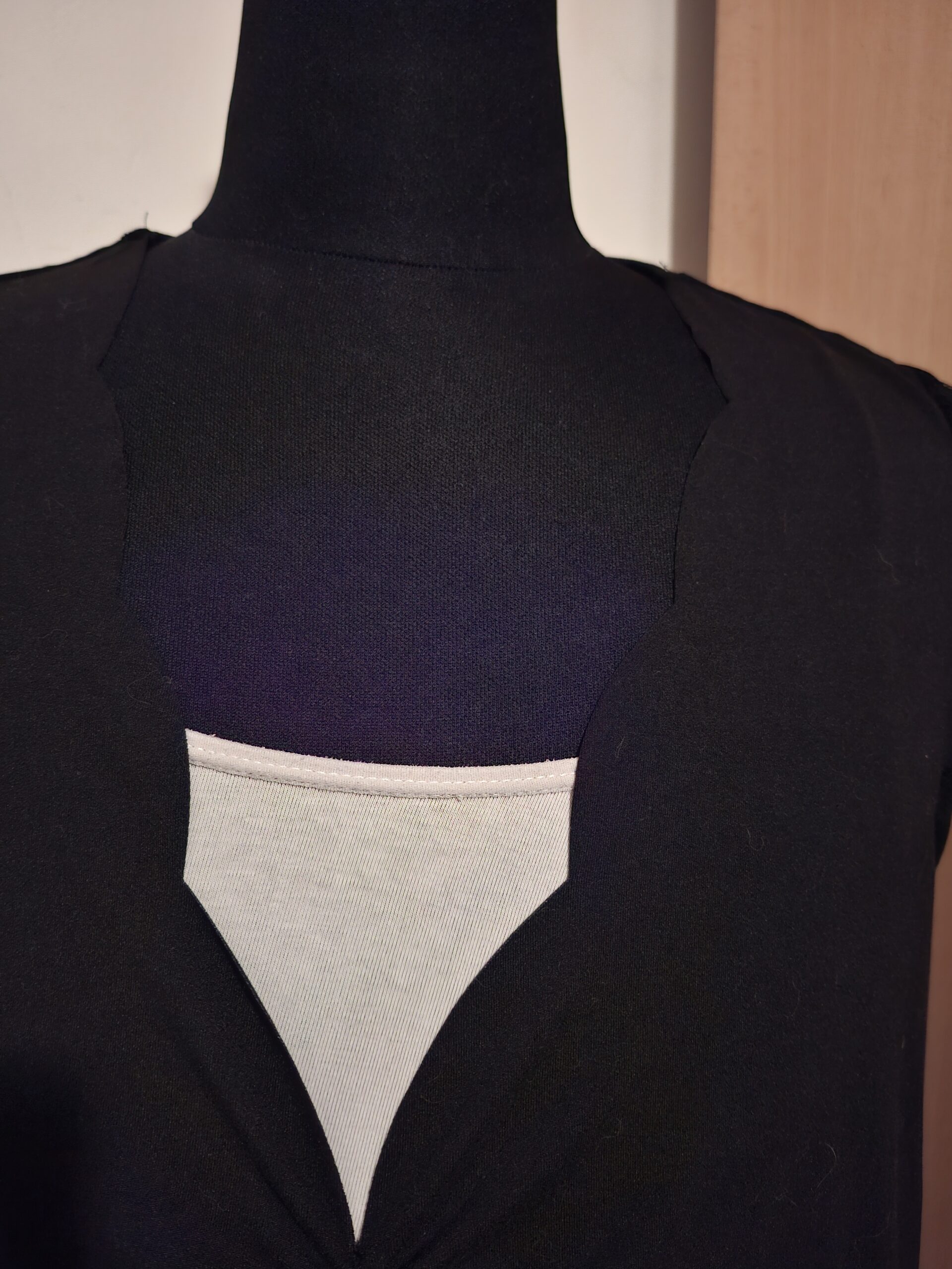 Zwarte Top met Kant Mouwtjes V-Hals Shein Curve Maat 2XL - Afbeelding 3