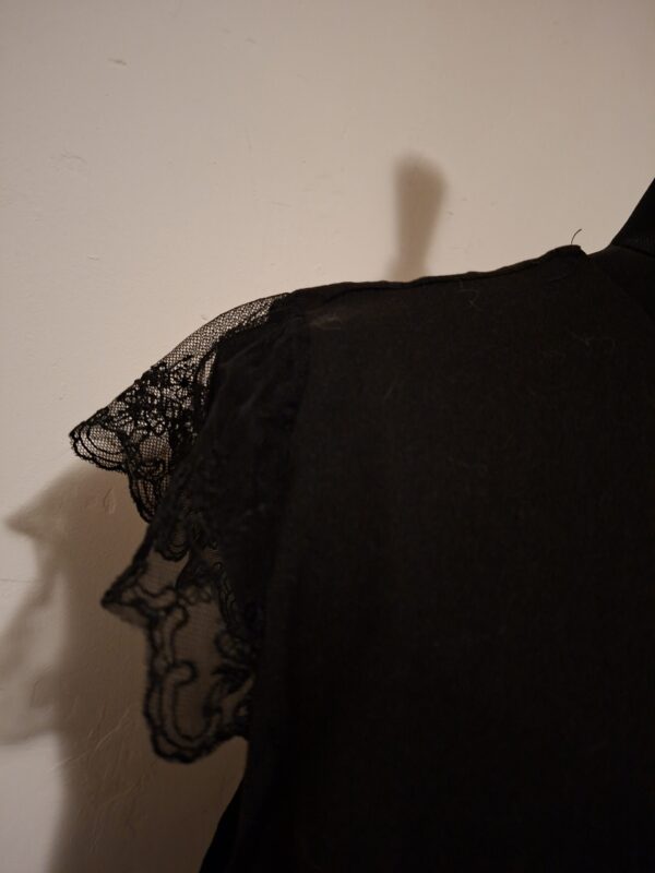 Zwarte Top met Kant Mouwtjes V-Hals Shein Curve Maat 2XL