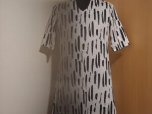 Witte Jurk met Zwarte Verfstrepen Print Abstract Maat S