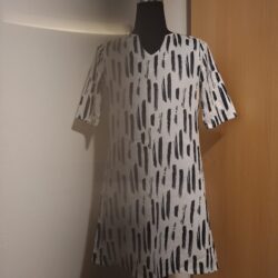 Witte Jurk met Zwarte Verfstrepen Print Abstract Maat S