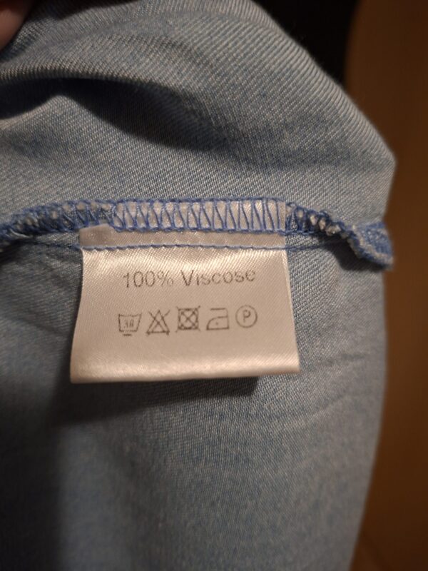 20251210_221147 Lichtblauw Jurkje Comma Bloemen Borduursel Viscose Maat 36