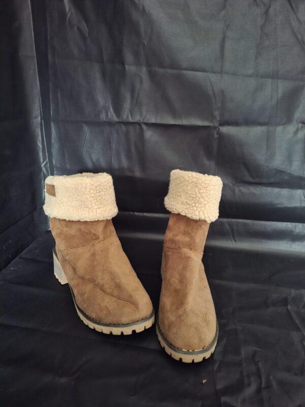 20251219_111407 Winterlaarzen Camel Suède Teddy Voering Blokhak Maat 39