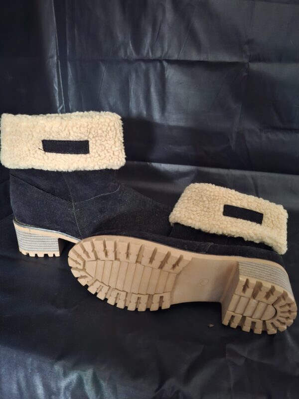 20251219_111635 Winterlaarzen Zwart Suède Teddy Voering Blokhak Maat 39