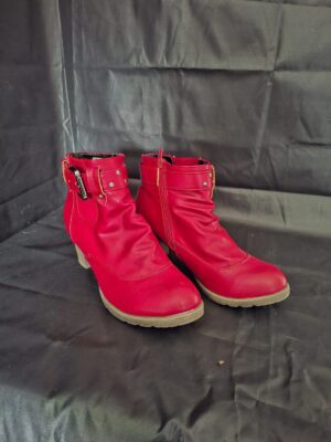 20251219_111714 Enkellaarzen Rood Bonprix Gesp Detail Blokhak Maat 39