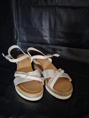 20251219_111826 Sandalen Wit Zilver Plateau Lady Glam Maat 40
