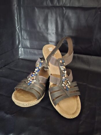 20251219_111948 Sandalen Bruin Kralen Rieker Antistress Maat 39