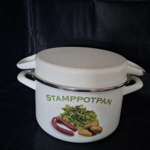 Vintage Stamppotpan Emaille BK Enamel Cookware Wit met Deksel