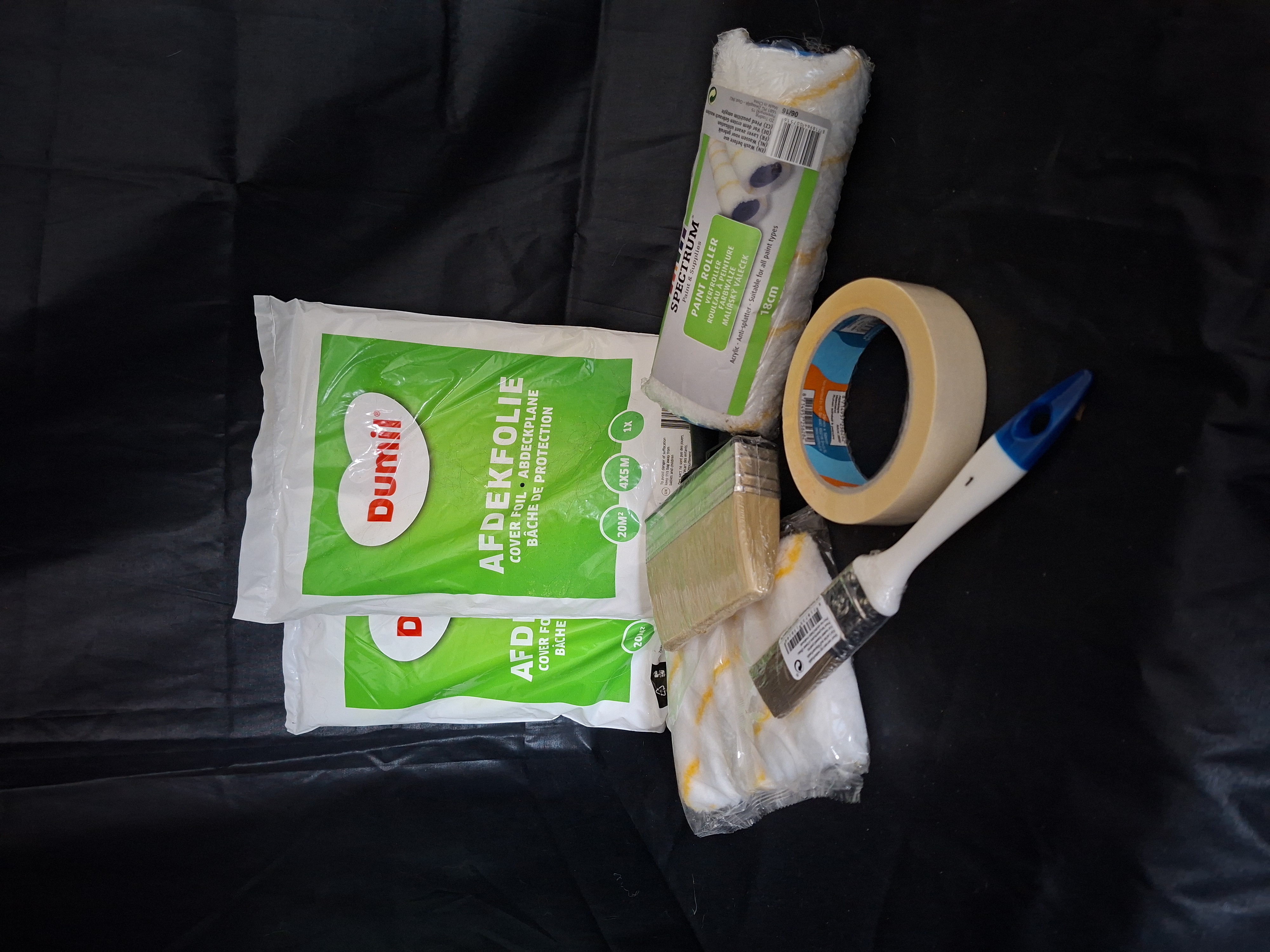 Schilderspakket Compleet met Afdekfolie Rollers Kwast en Tape