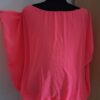 20251219_113943 Opvallende Fluor Roze Off-Shoulder Top Made in Italy Maat L