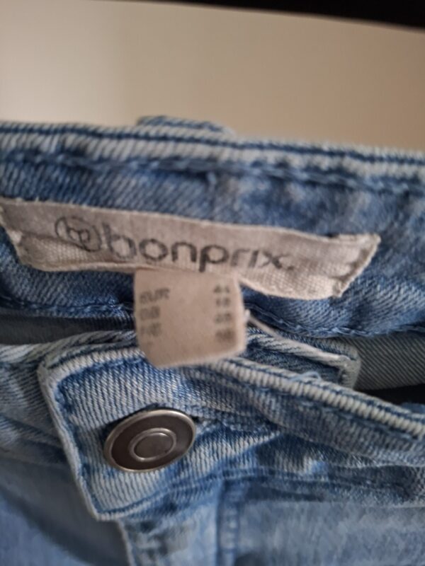 20251219_115513 Lichtblauwe Flared Jeans Bonprix Maat 46