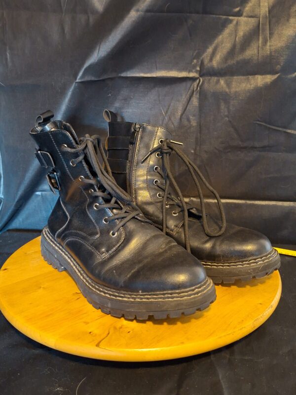 20251226_145952 Biker Boots Zwart Leer Veterlaars met Gespen Maat 42