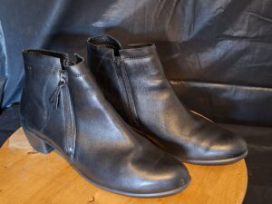 Enkellaarzen Zwart Leer Ecco Rits Blokhak Maat 42