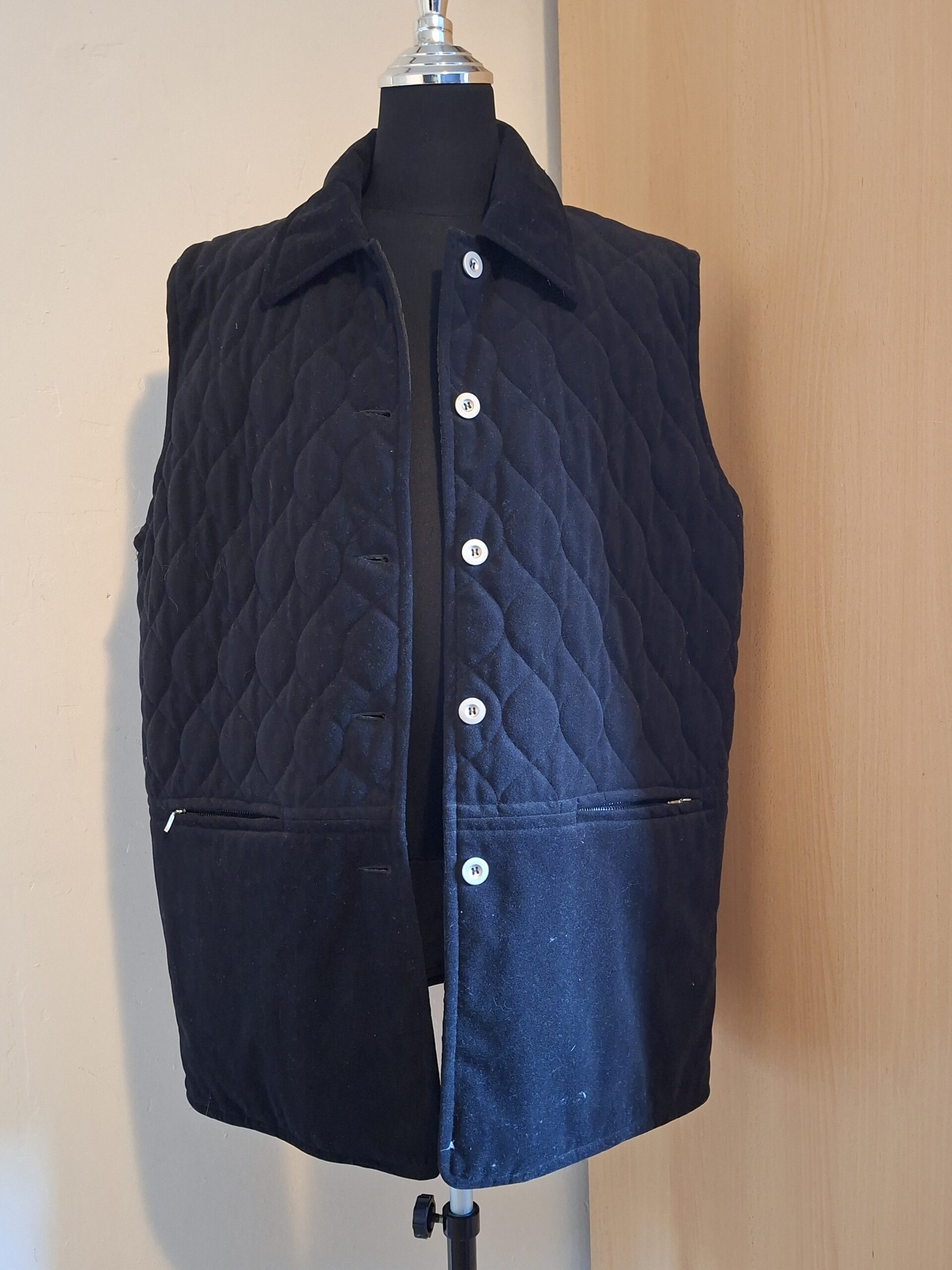 Bodywarmer Zwart Gequilt Mouwloos Maat XL 48/50