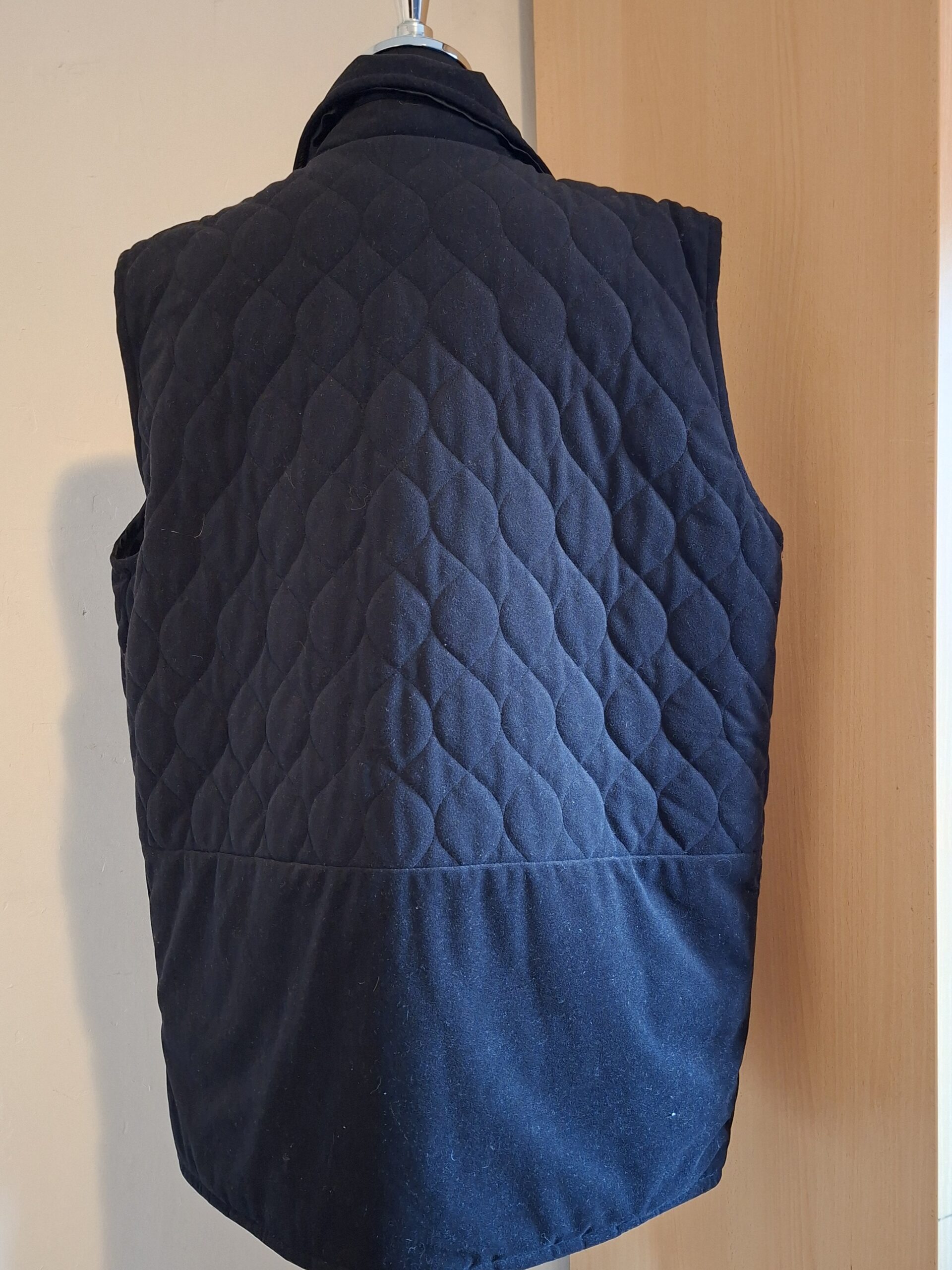 Bodywarmer Zwart Gequilt Mouwloos Maat XL 48/50 - Afbeelding 3