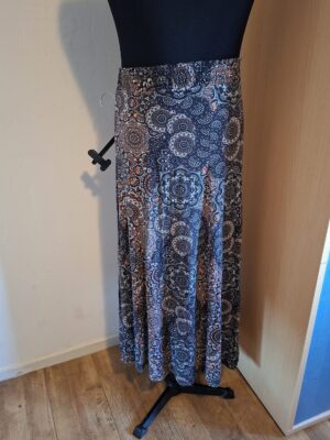 20251226_152622 Lange Rok Mandala Print Bonprix Collection Maat 44/46