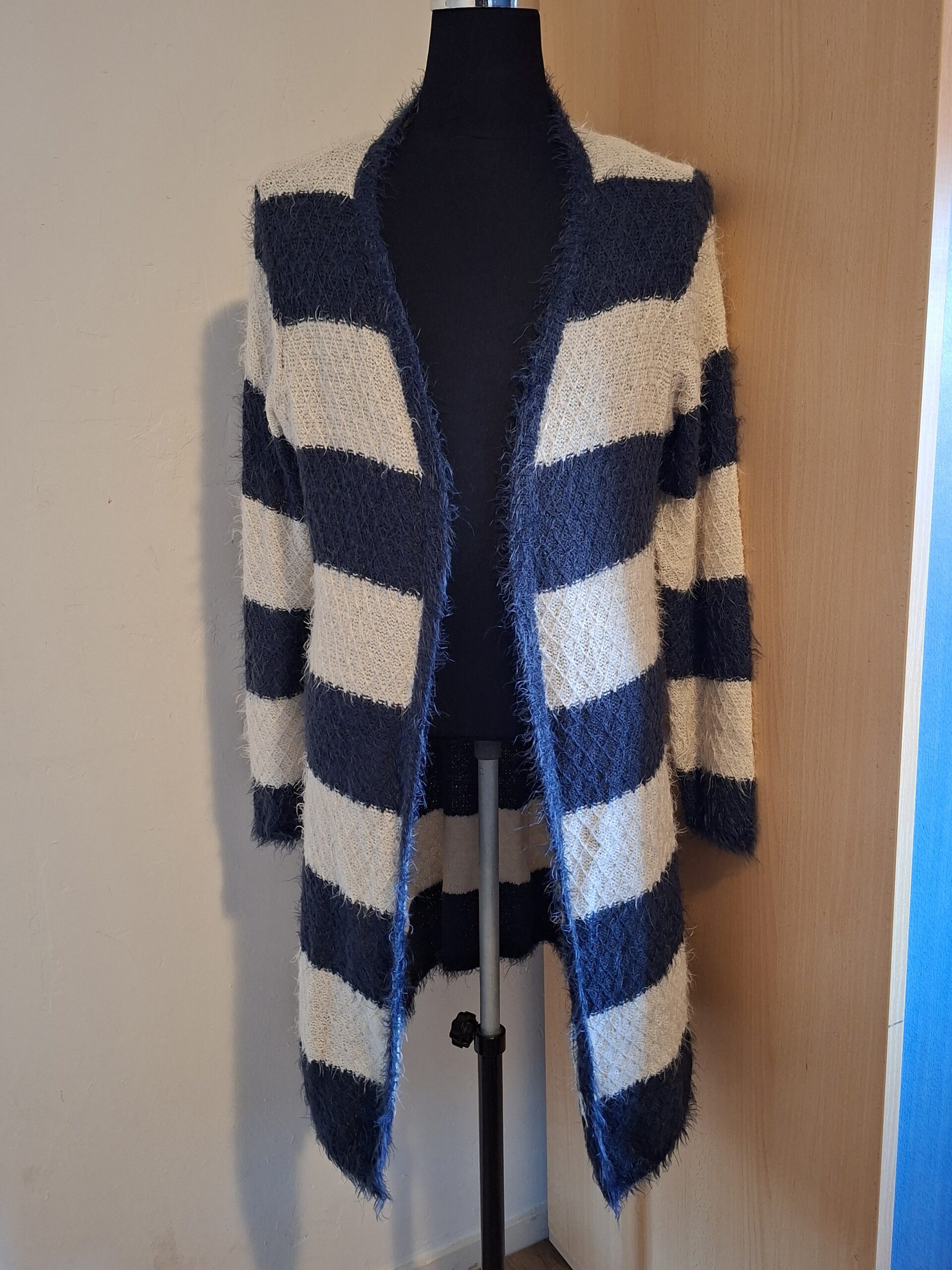 Pluizig lang Vest Gestreept Blauw-Beige Miss Etam Maat XL