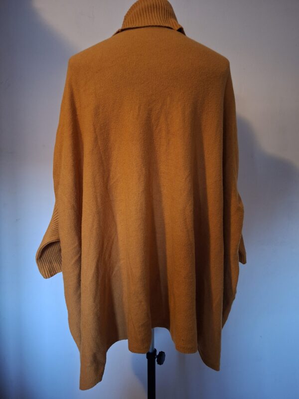 20260104_155158 Trui Oker Geel Vleermuismouw Coltrui One Size