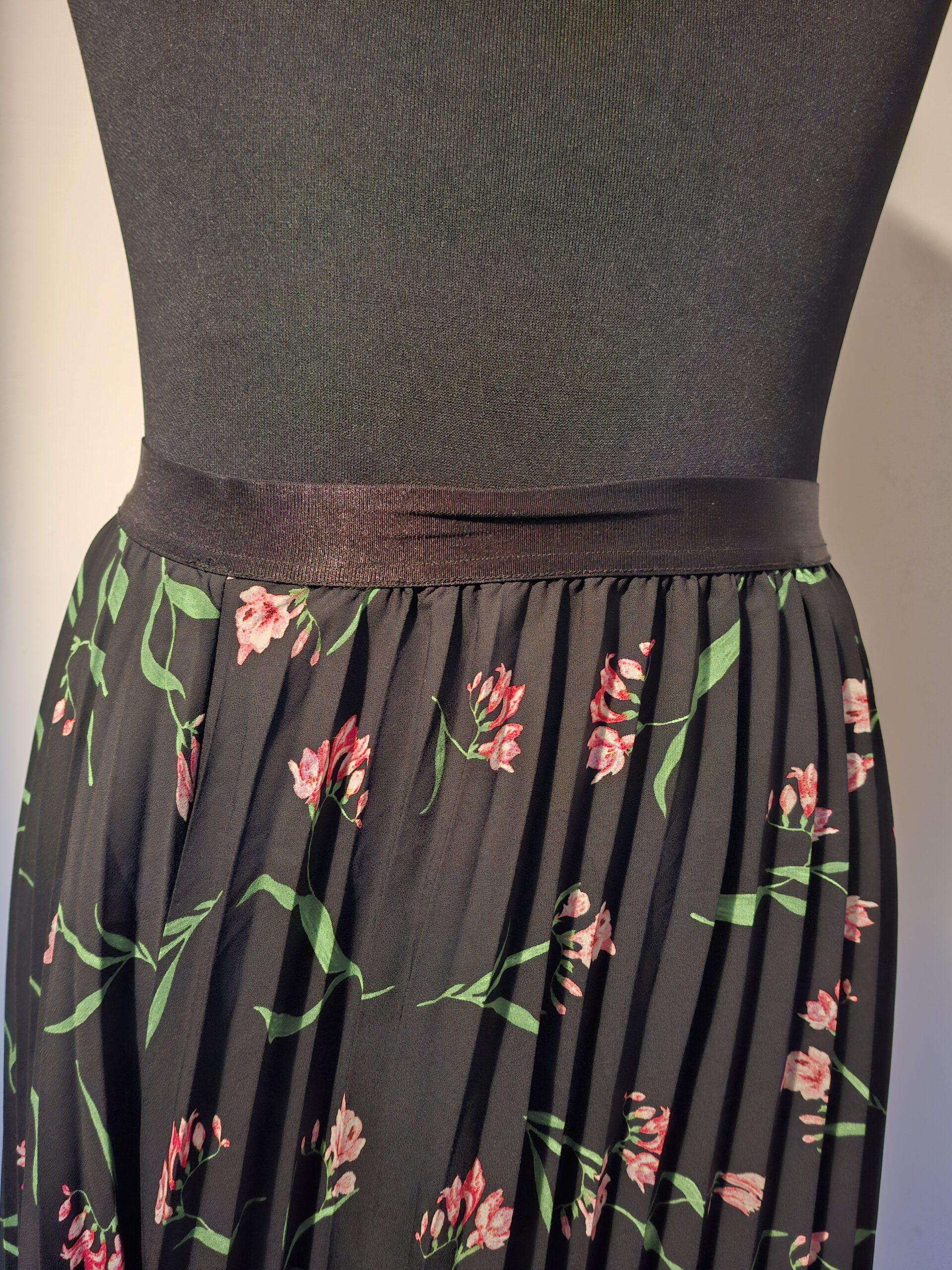Plissé Rok H&M Zwart Bloemenprint Roze Groen Maat 40 Dames - Afbeelding 4
