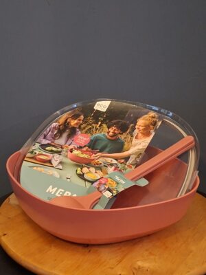 Mepal Serving Bowl Oud Roze - Saladeschaal met Deksel + Bestek