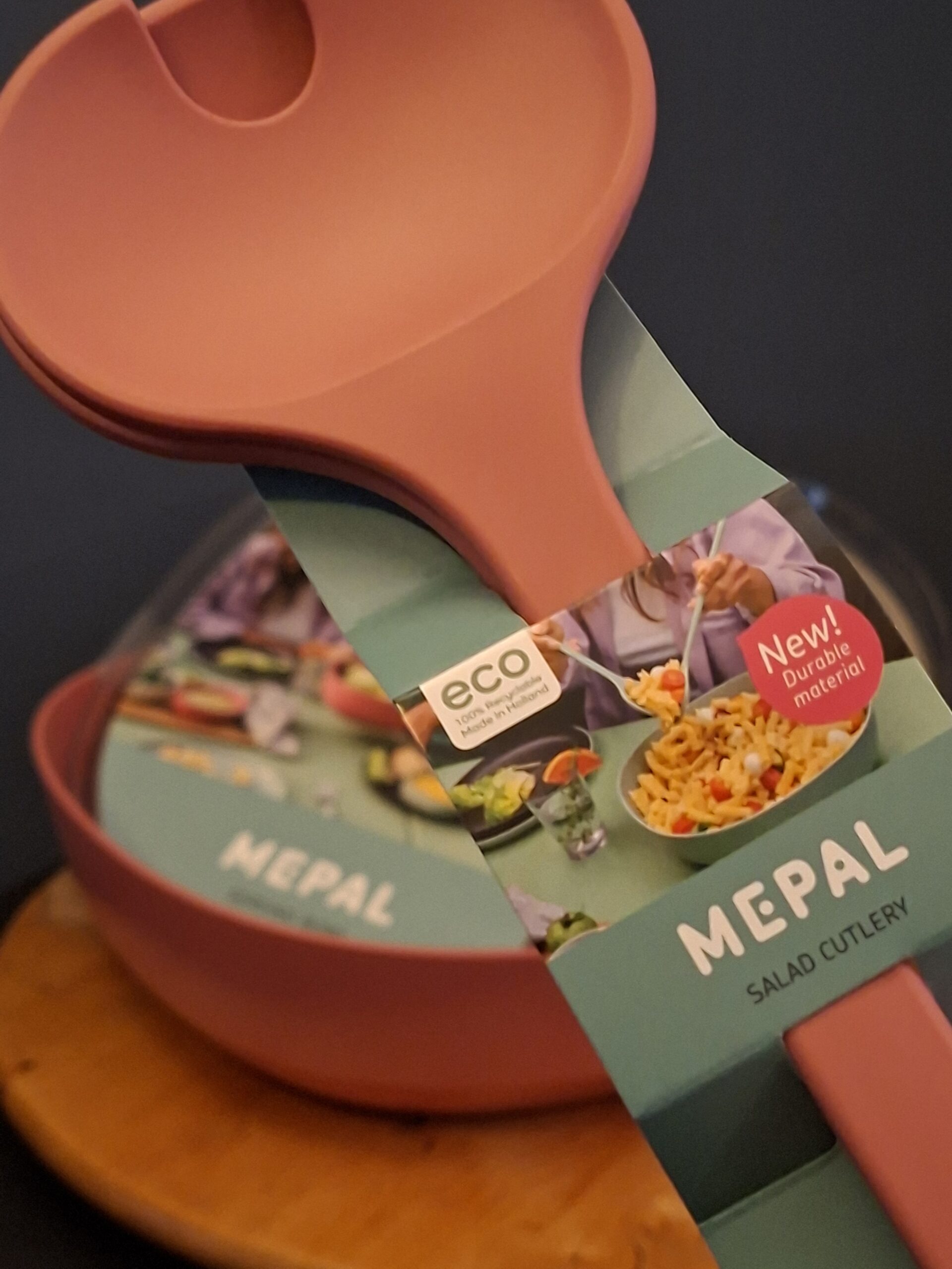 20260113_100908 Mepal Serving Bowl Oud Roze - Saladeschaal met Deksel + Bestek