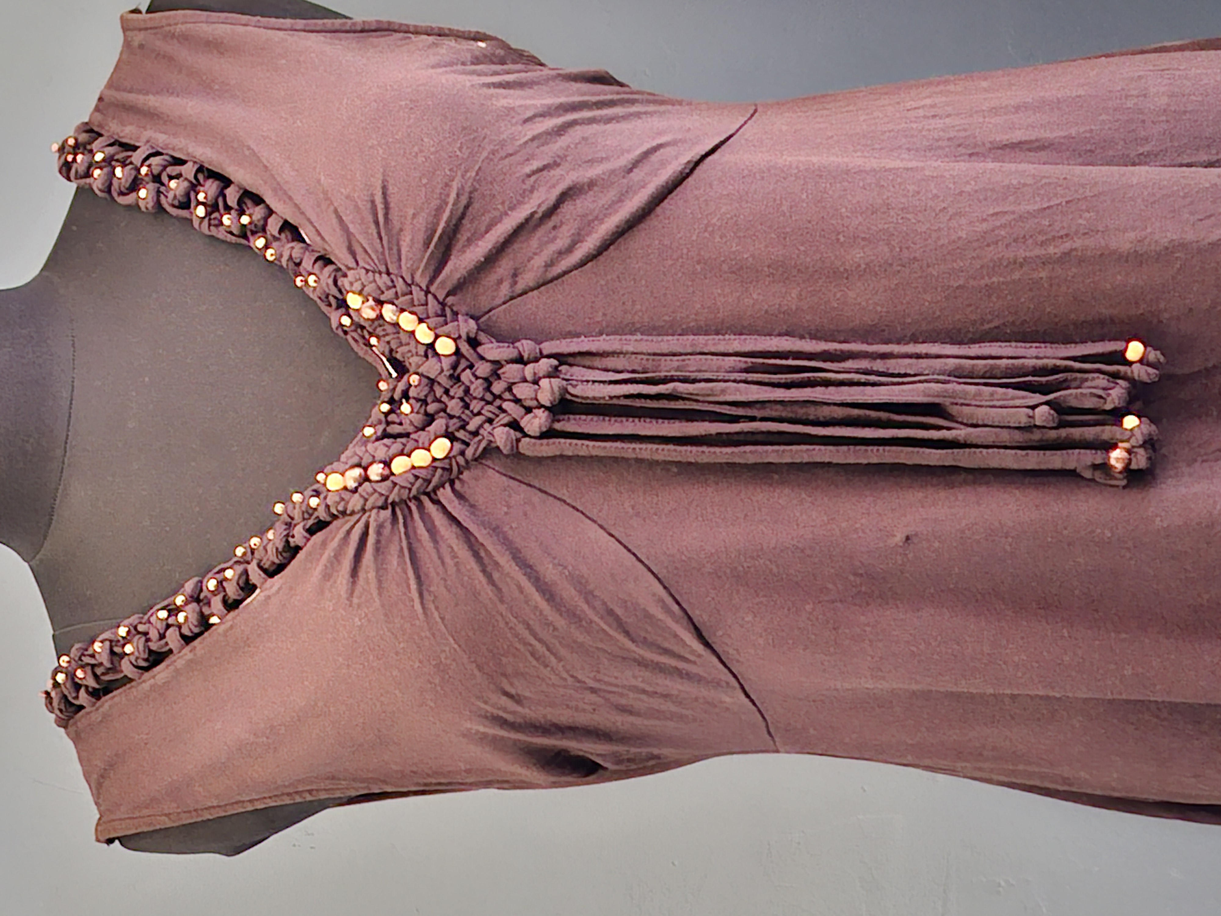 B&C Connections Jurk Taupe Kralendetail Maat 46