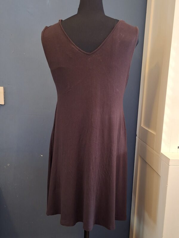 B&C Connections Jurk Taupe Kralendetail Maat 46