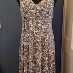 Miss Etam Jurk Bladprint Beige Bruin V-Hals Maat 40/42