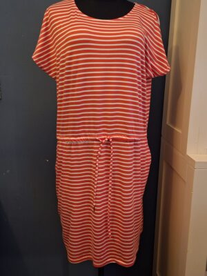 20260115_170229 Janina Jurk Oranje Wit Gestreept Koord Taille Maat XL