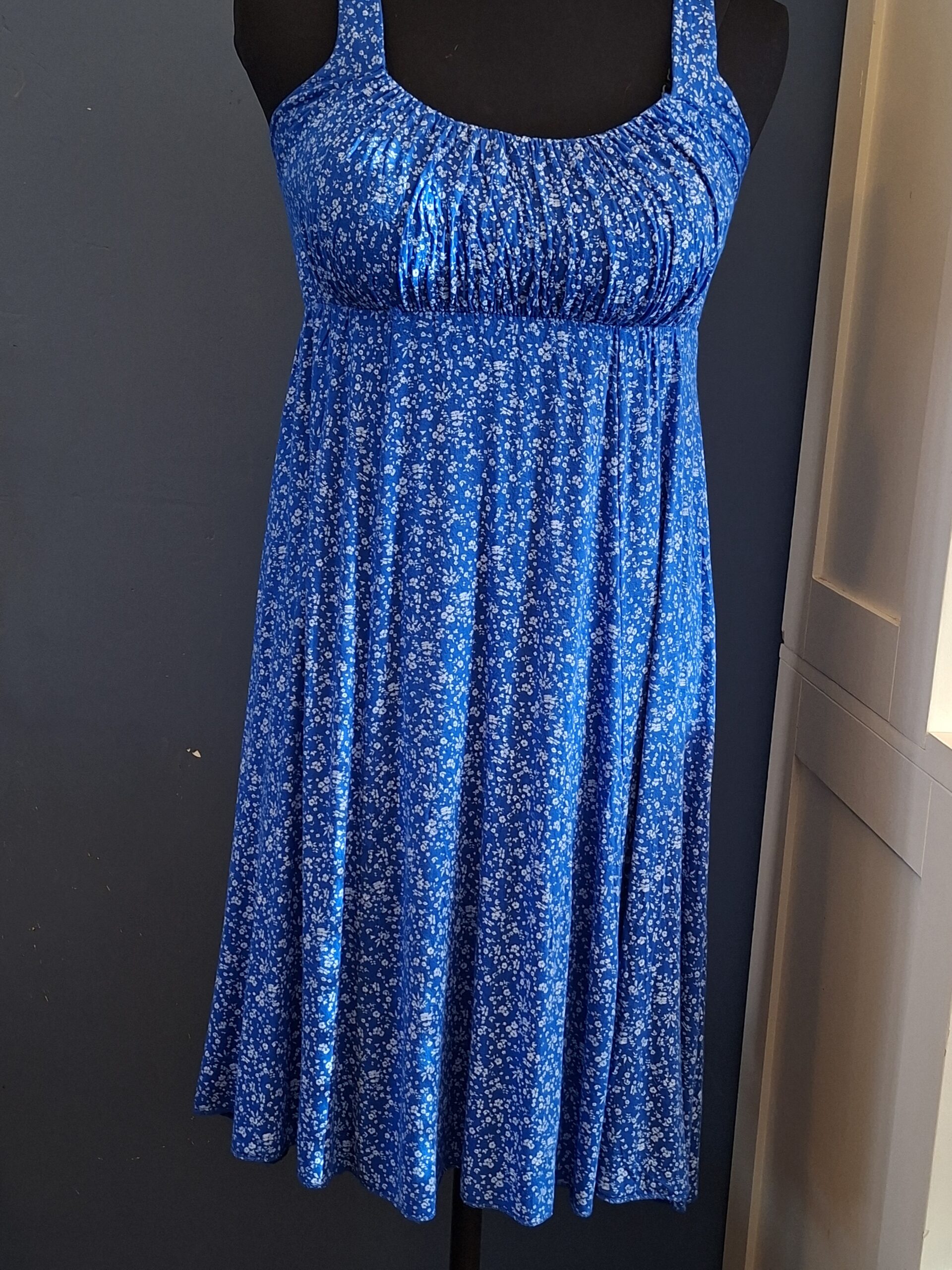 Valmonte Jurk Blauw Bloemenprint Empire Bandjes Maat 38/40