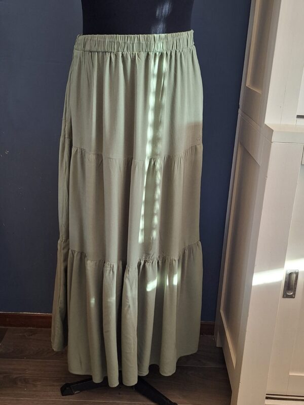 Amisu Maxi Rok Olijfgroen Strikceintuur Maat 44