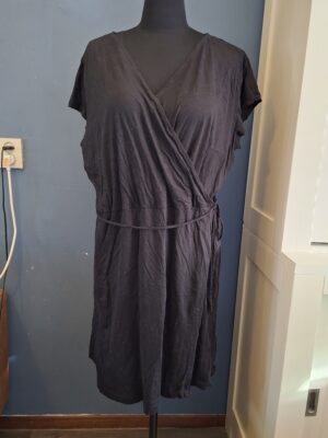 H&M Jurk Zwart Wikkel V-Hals Ceintuur Maat 4XL